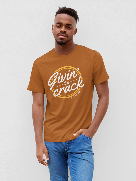 Givin it a Crack™ T-shirt - Yeah Mate Freestyle™ - Men's Premium Fit