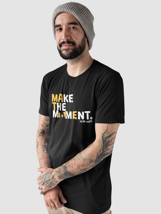 MAKE THE MOMENT™ T-shirt - Yeah Mate Freestyle™ - Men's Premium Fit